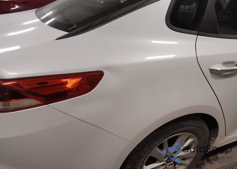 2016 Kia Optima Lx z USA, uszkodzony, nr VIN KNAGT4L39G5106105